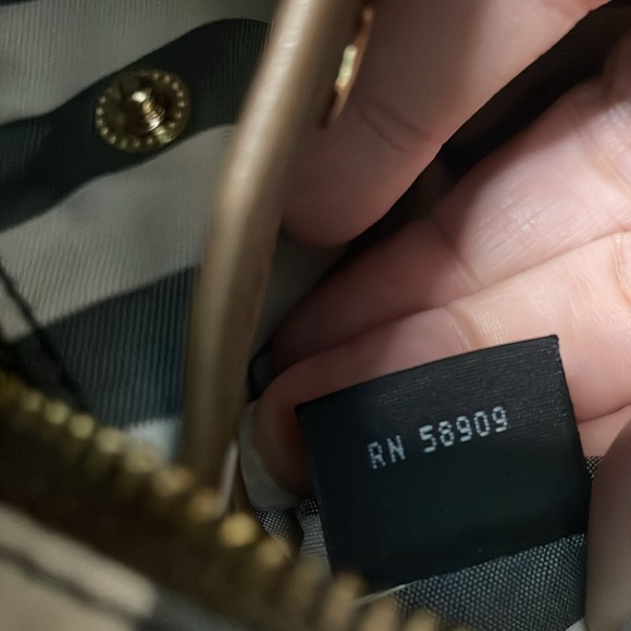 Tre Vero two tone leather handbag with dust bag - Picture 16 of 16